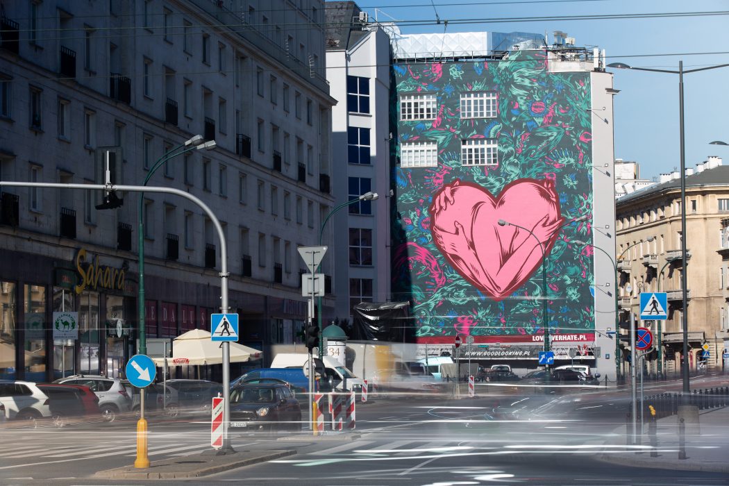 Mural Pawła Swanskiego - Love over hate
