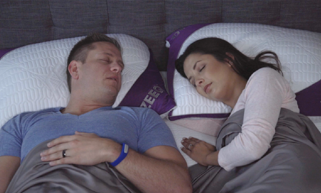 chrapanie, poduszka, muzyka