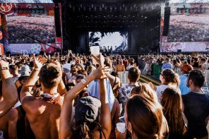 MIŁOŚĆ, SPOKÓJ I BEZSENNOŚĆ – przewodnik po letnich festiwalach